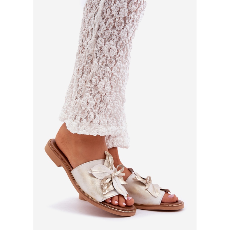 Papuče s ukrasom prirodna koža Zazoo 3667 zloty obrisana zlatna 1