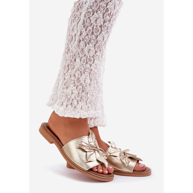 Papuče s ukrasom prirodna koža Zazoo 3667 Zlotys zlatni 1