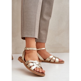 Ženske kožne sandale s ravnim potpeticama Zazoo 3688 Zlotys zlatna 2