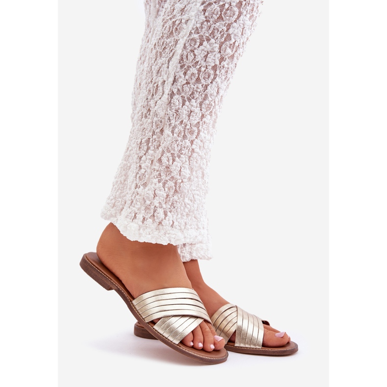 Lewski Shoes Kožne ženske cipele Lewski 3682 PLN zlatna 1