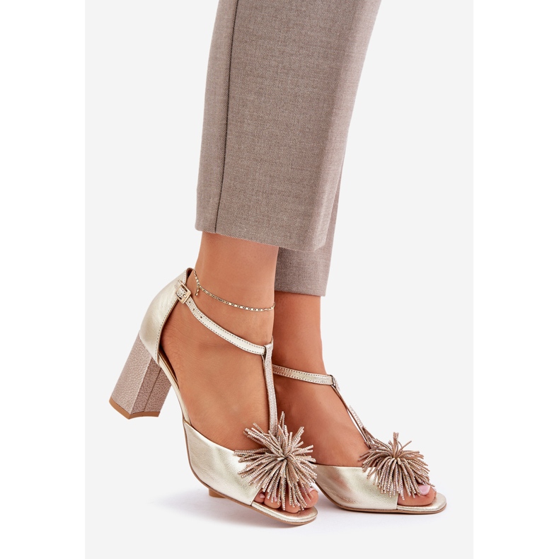 Kožne sandale na visoku petu s ukrasom Laura Messi 2758 Gold zlatni 1