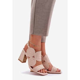 Ukrašene sandale na posta bež 1