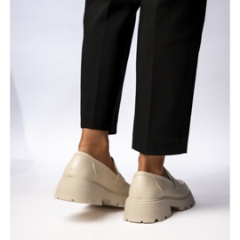 Žene putem Giulia beige loafers 1