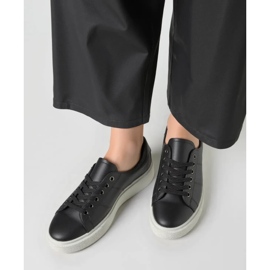 Ženske tenisice u ponedjeljak sve crne crno 1