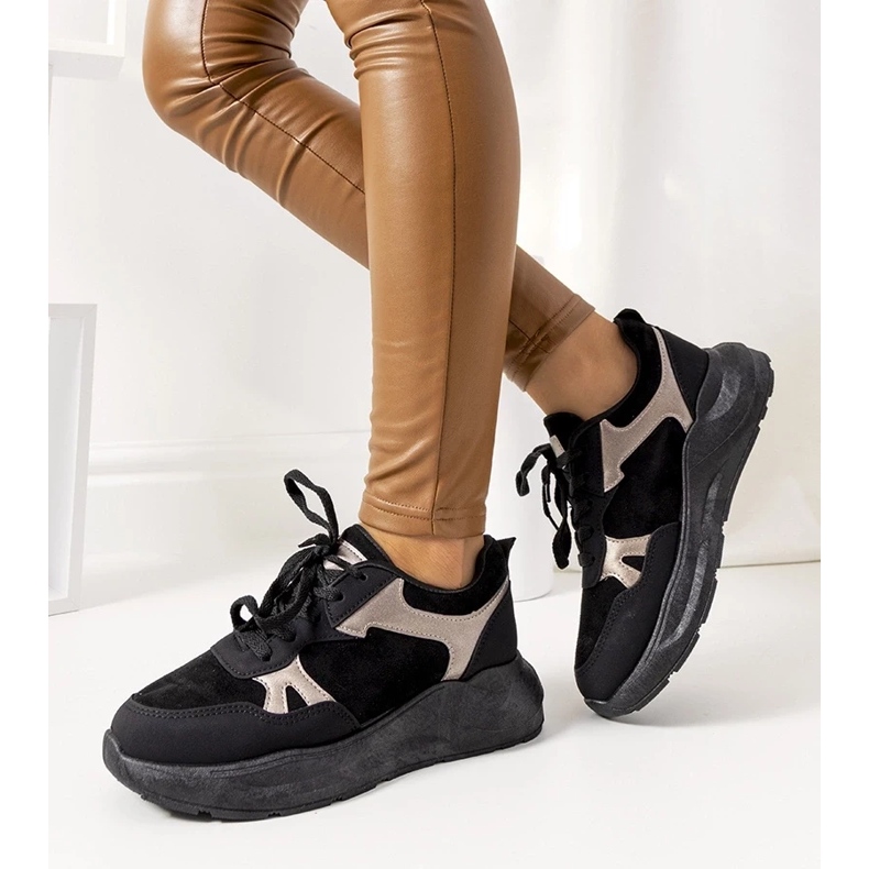 D/GMR Crne tenisice sa zlatnim Davisovim akcentima zlatna 1