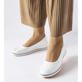 D/GMR Sjajne ekru balerinke s Morrison klinom bež 1