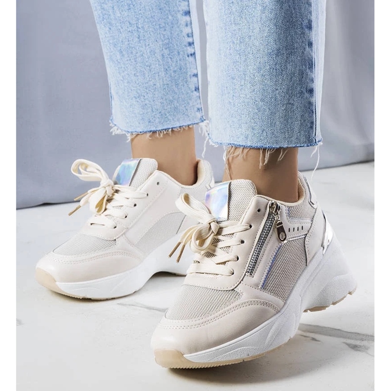 D/GMR Bež tenisice na klin od Stacey 2