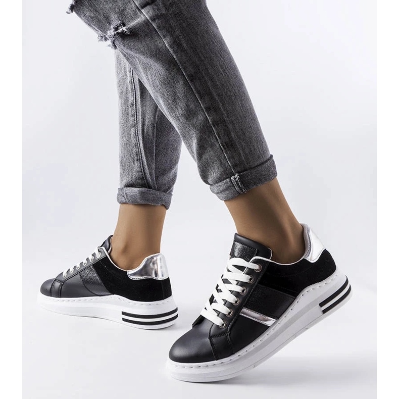 D/GMR Crne tenisice s umetcima iz Deansa 1