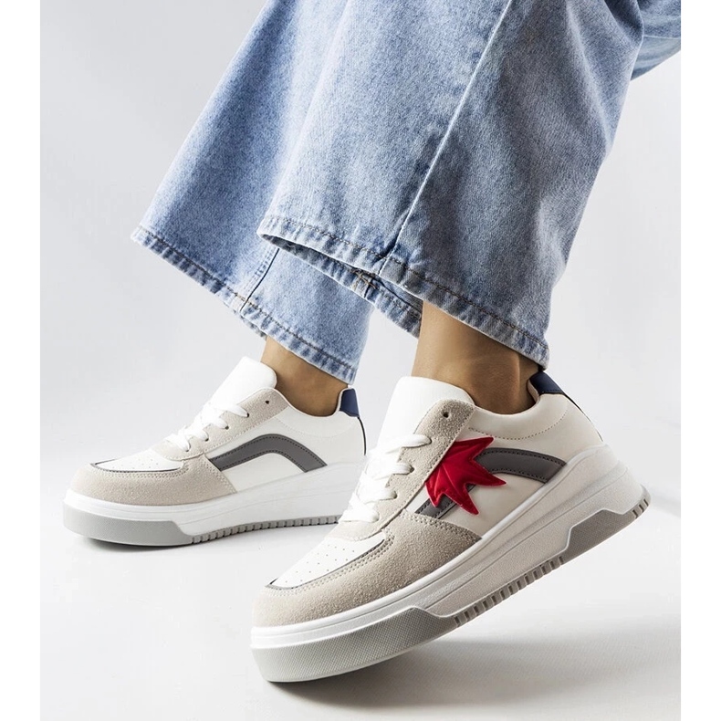 D/GMR Bijele tenisice s umetkom od eko brušene kože iz Kollinsa bijela 2