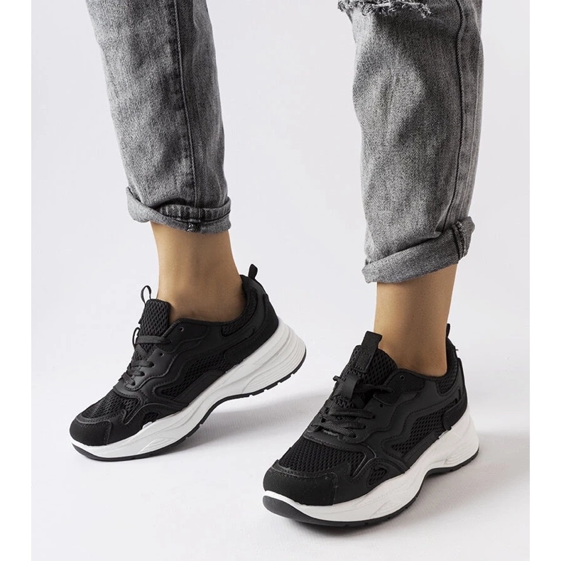 D/GMR Šuplje crne sportske tenisice crna 2