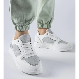 D/GMR Bijele tenisice s ukrasnim koncem marke Facondo bijela 1