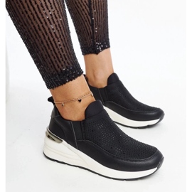 D/GMR Tenisice crnih klina s cirkonima i zlatnim elementima Ashleey crna 2