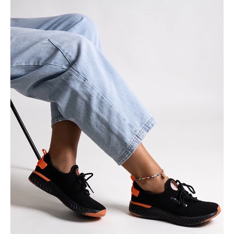 Crne ženske tenisice Cross Jeans od tkanine crno 2