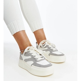 Sivo-bijela kožna tenisica na gustom kawthar potplatu 2