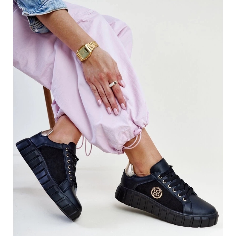 Crne kožne tenisice s masivnim Viera potplatom crno 2