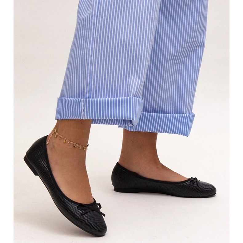 Crne balerinke s mašnom i kožnim umetkom Rosaly crna 2