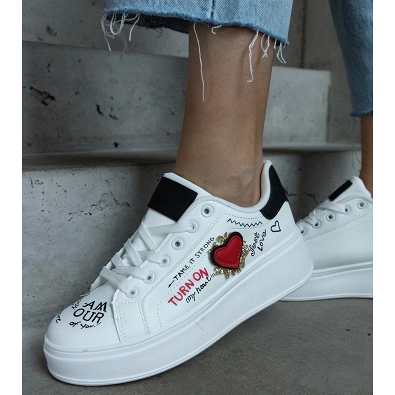 D/CEO Bijele tenisice ukrašene zakrpom i natpisima na Etara platformi bijela 1