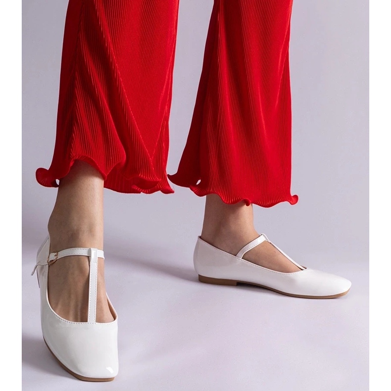 D/CEO Bijele lakirane balerinke s remenom Marseille bijela 2