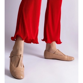 D/CEO Bež balerinke s lakom vrhom, kopčaju se Gloriana kopčom 2