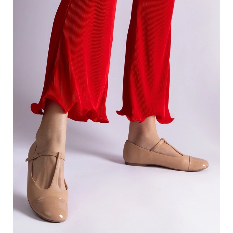 D/CEO Bež balerinke s lakom vrhom, kopčaju se Gloriana kopčom 2