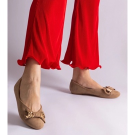 D/CEO Smeđe balerinke ukrašene mašnom i Esdras brošem smeđa 2