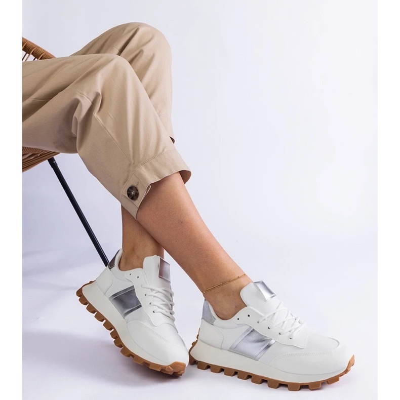 D/CEO Bijele tenisice s vidljivim Restia zaštitnikom bijela 1