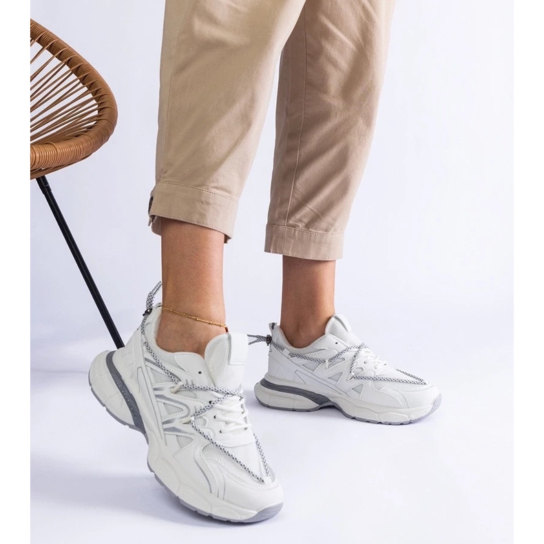 D/CEO Bijele ženske tenisice s masivnim Colunga đonom bijela 2