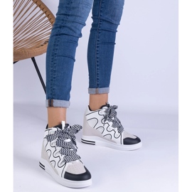 Tenisice bijelih žena s gustim čipkama bijela 1