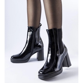 D/CEO Boni crne lakirane gležnjače crno 1