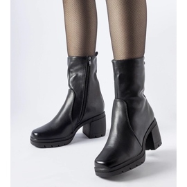 D/CEO Crne izolirane gležnjače iz Agordina crna 1