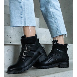 D/CEO Crne gležnjače ukrašene nitnama s ravnom petom Neffa crna 1