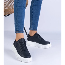 Crne tenisice na otvorenom na ogromnom potplatu crna 1