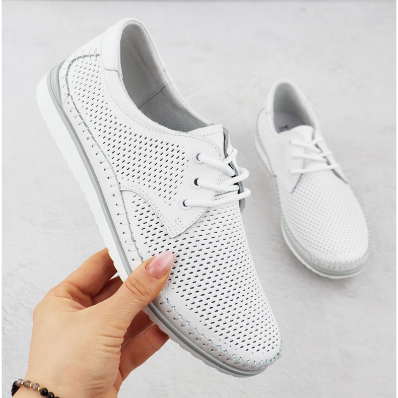 Utješene žene koje žene ostavljaju utješi bijeli T.Sokolski W25-01 bijela 1