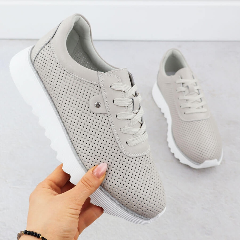 S.Barski Ženske kožne cipele na otvorenoj platformi Beige S. Barski LR51-629 bež 1