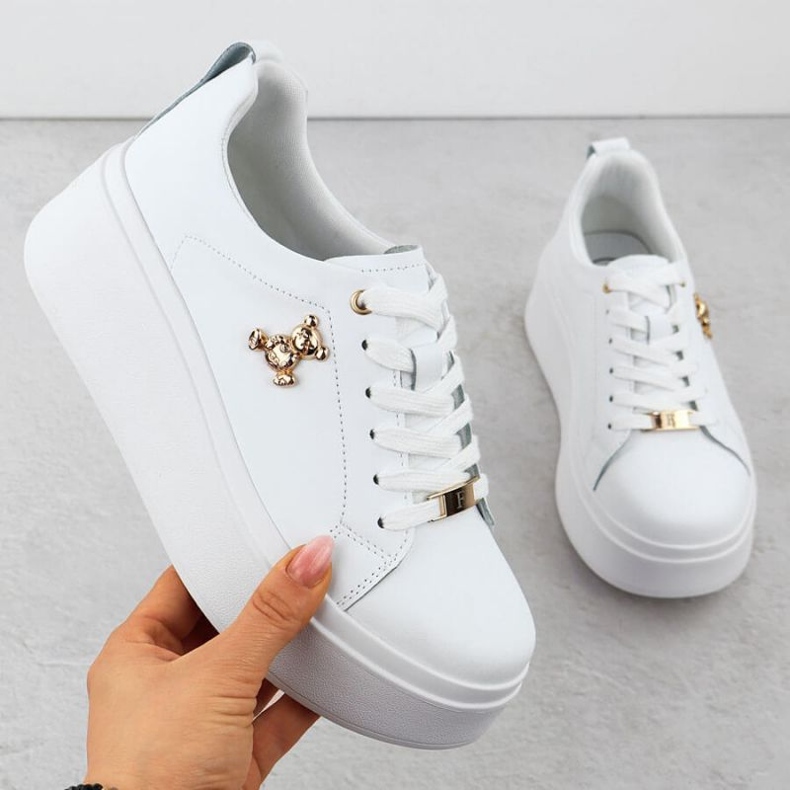 Cipele na platformi Filippo Paw593 s medvjedićem bijela 1