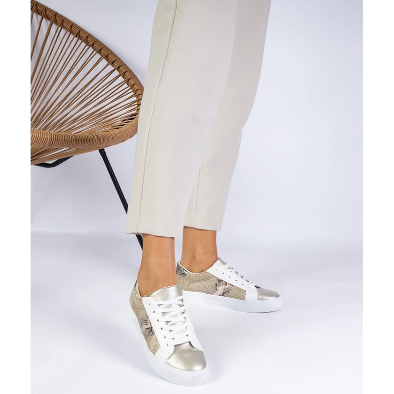 Zlatne tenisice sa životinjskim motivom ukrašenim sjajem zlatni 1