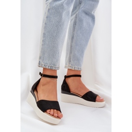 Lagane sandale na platformi i osjetljivi crne klinove crno 2