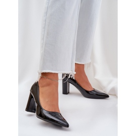 Oslikane pumpe na baru crno 2