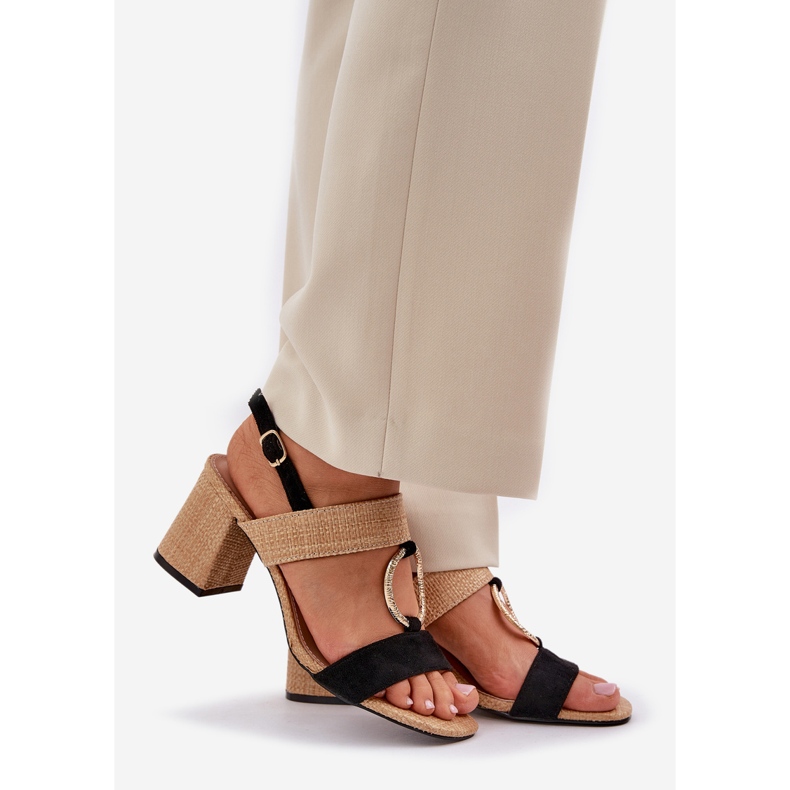 Crne i bež sandale na šanku crno 1