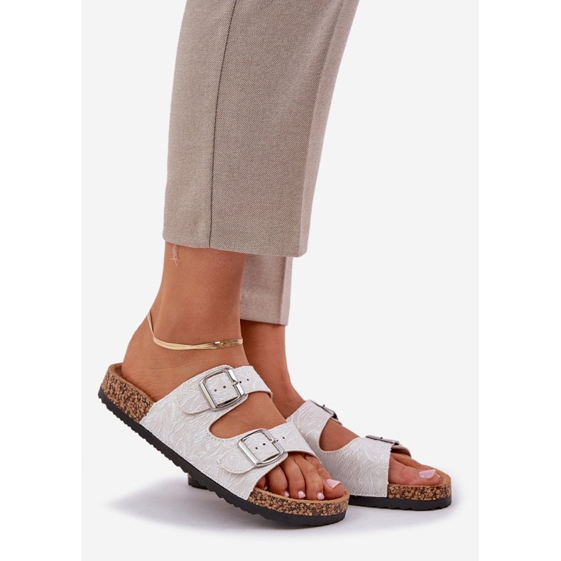 Materijal lepršavi na jahama od pluta s stezaljkama svijetlo sivim bijela 1