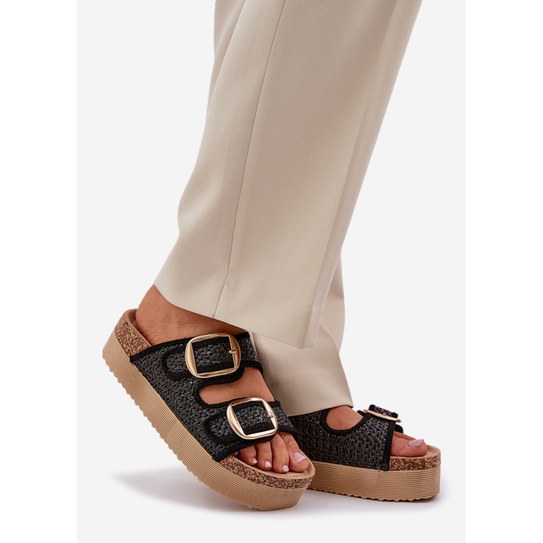 Papuče s pletenicama i kopčama na masivnoj platformi crno 1