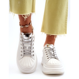 Ženske sportske kožne tenisice na GOE NN2N4033 Bijela platforma 4