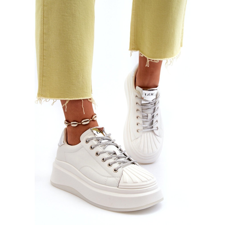 Ženske sportske kožne tenisice na GOE NN2N4033 Bijela platforma 3