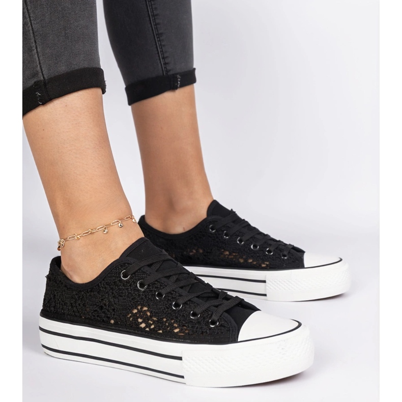 Crne otvorene tenisice crna 1