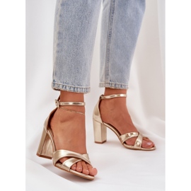 Sandale na barbularnoj peti s eko kožom zlatom zlatni 2