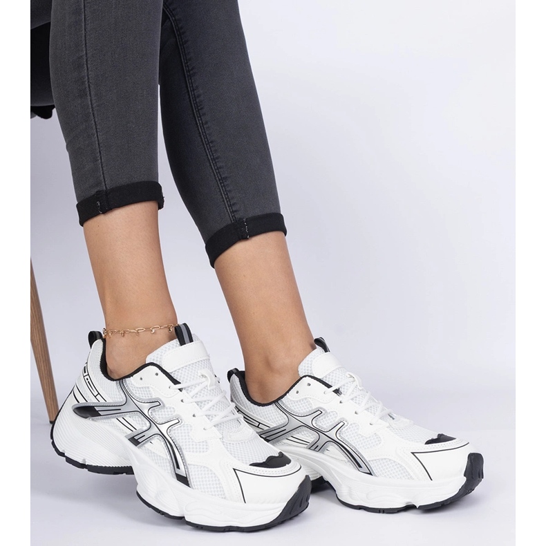 Crne ženske tenisice s masivnim đonom bijela 2