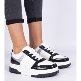 Crne ženske tenisice sa debelim đonom crna 2