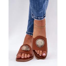 Eco Leather Flat -heeled Flip Flaps s ukrasom deve smeđa 1