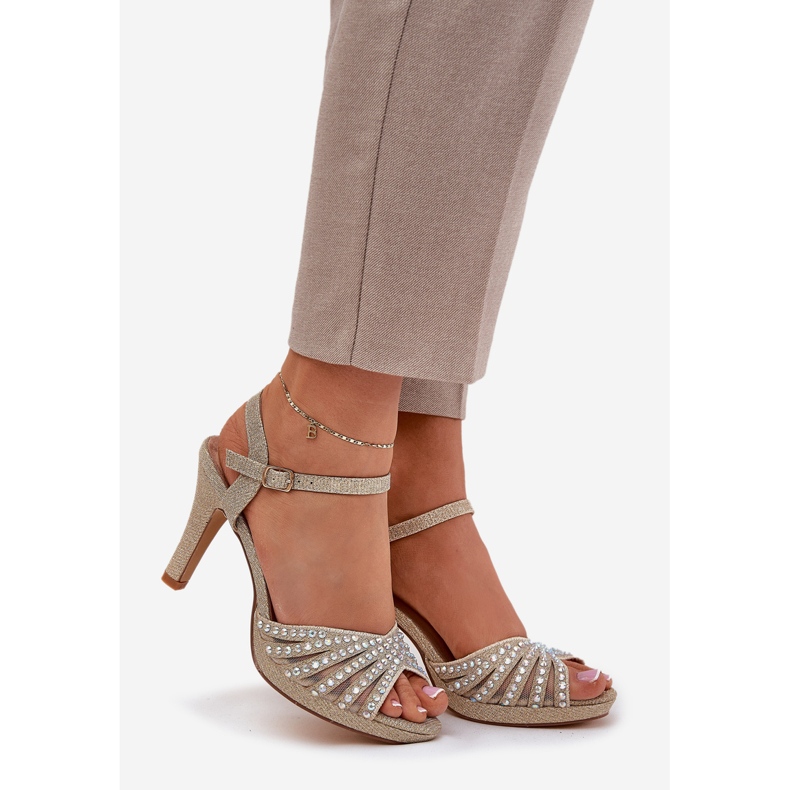 Sandale na pin s ukrasom i sjajem D&amp;A MR1038-33 zlato zlatni 1