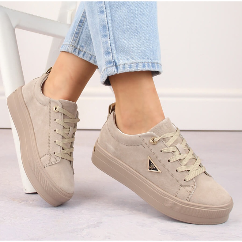 Ženske bež kožne antilop cipele na platformu Filippo DP3533 1